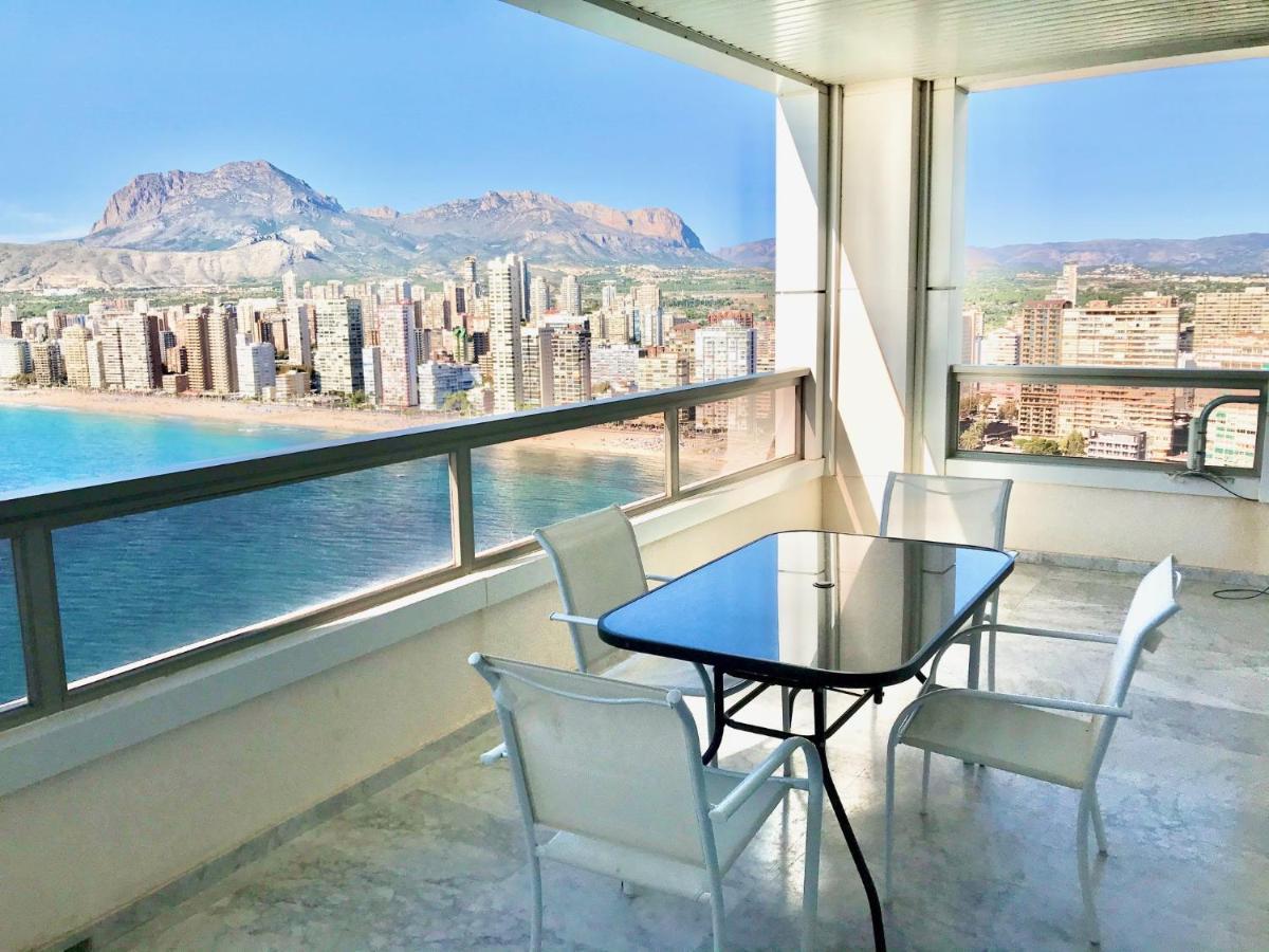 Gemelos 28 Blueline Benidorm Luaran gambar