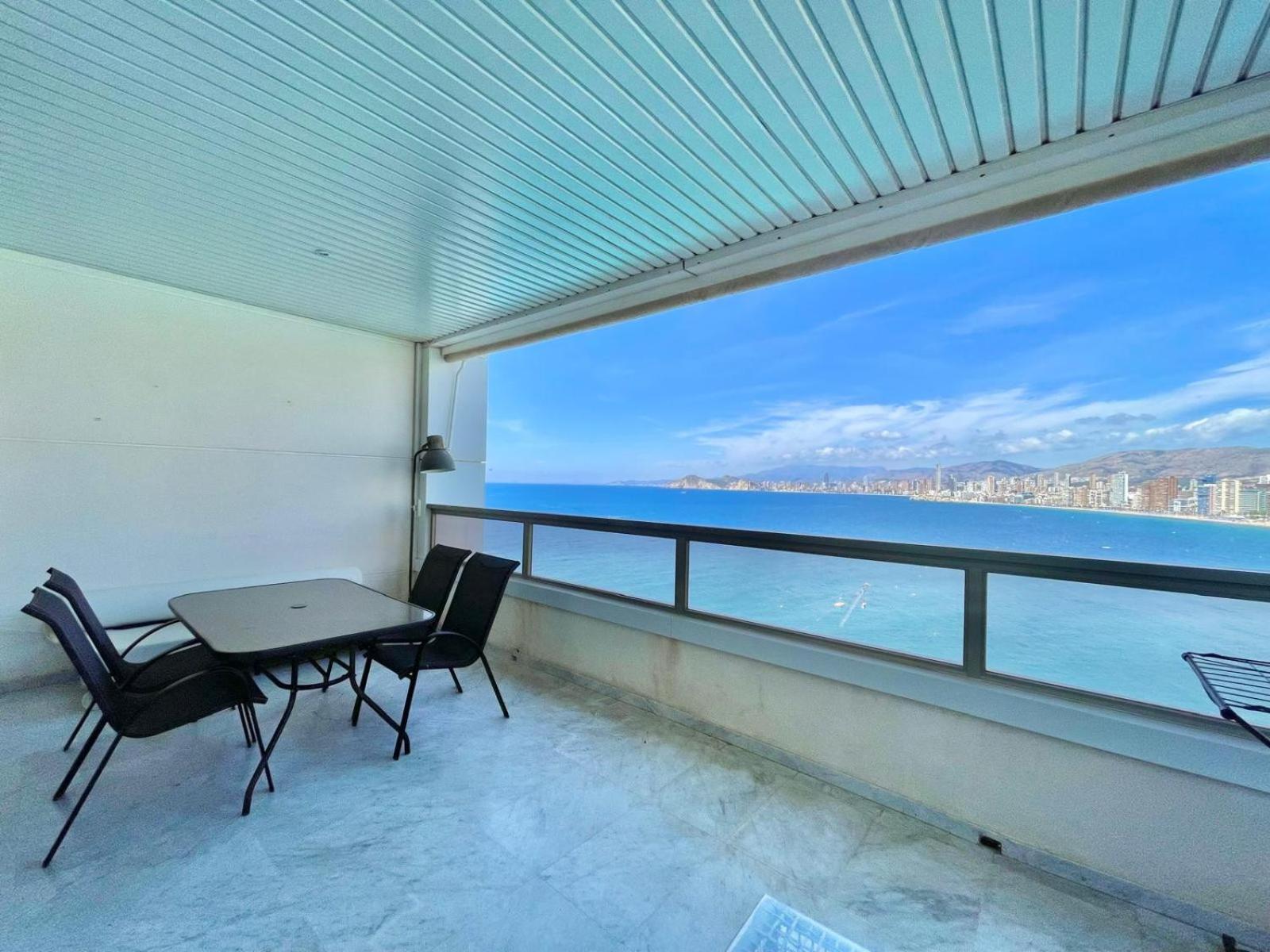 Gemelos 28 Blueline Benidorm Luaran gambar