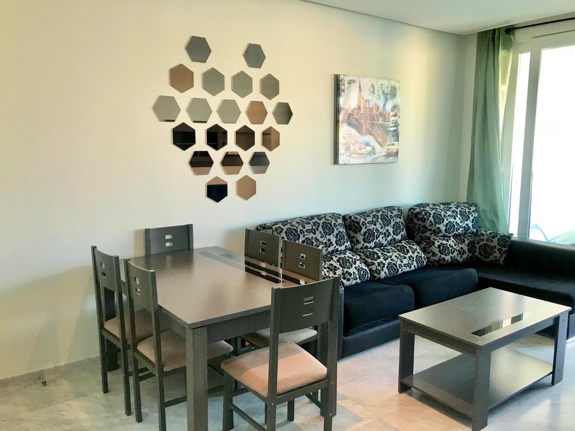 Gemelos 28 Blueline Benidorm Bilik gambar