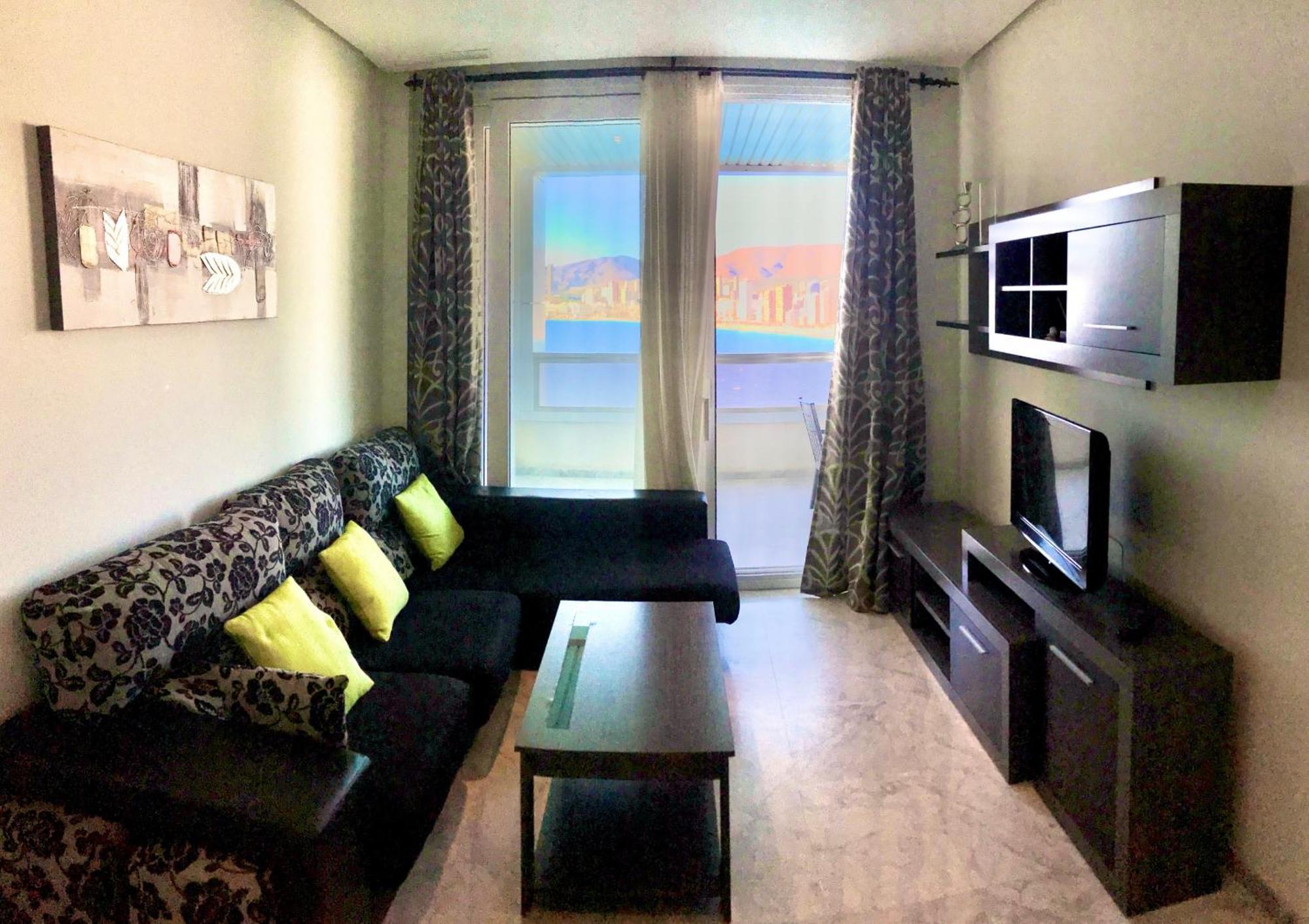Gemelos 28 Blueline Benidorm Bilik gambar